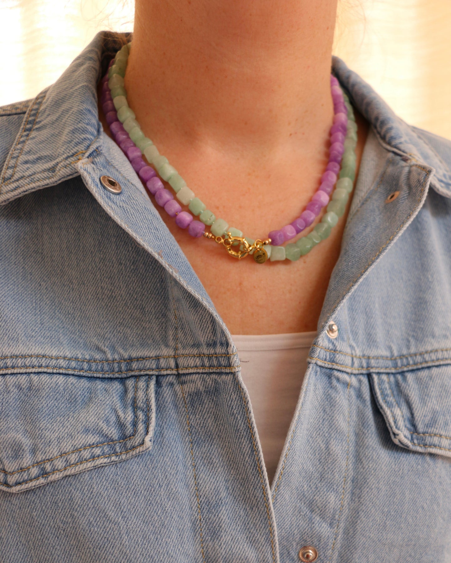LICHTGROEN JADE CUBE KETTING