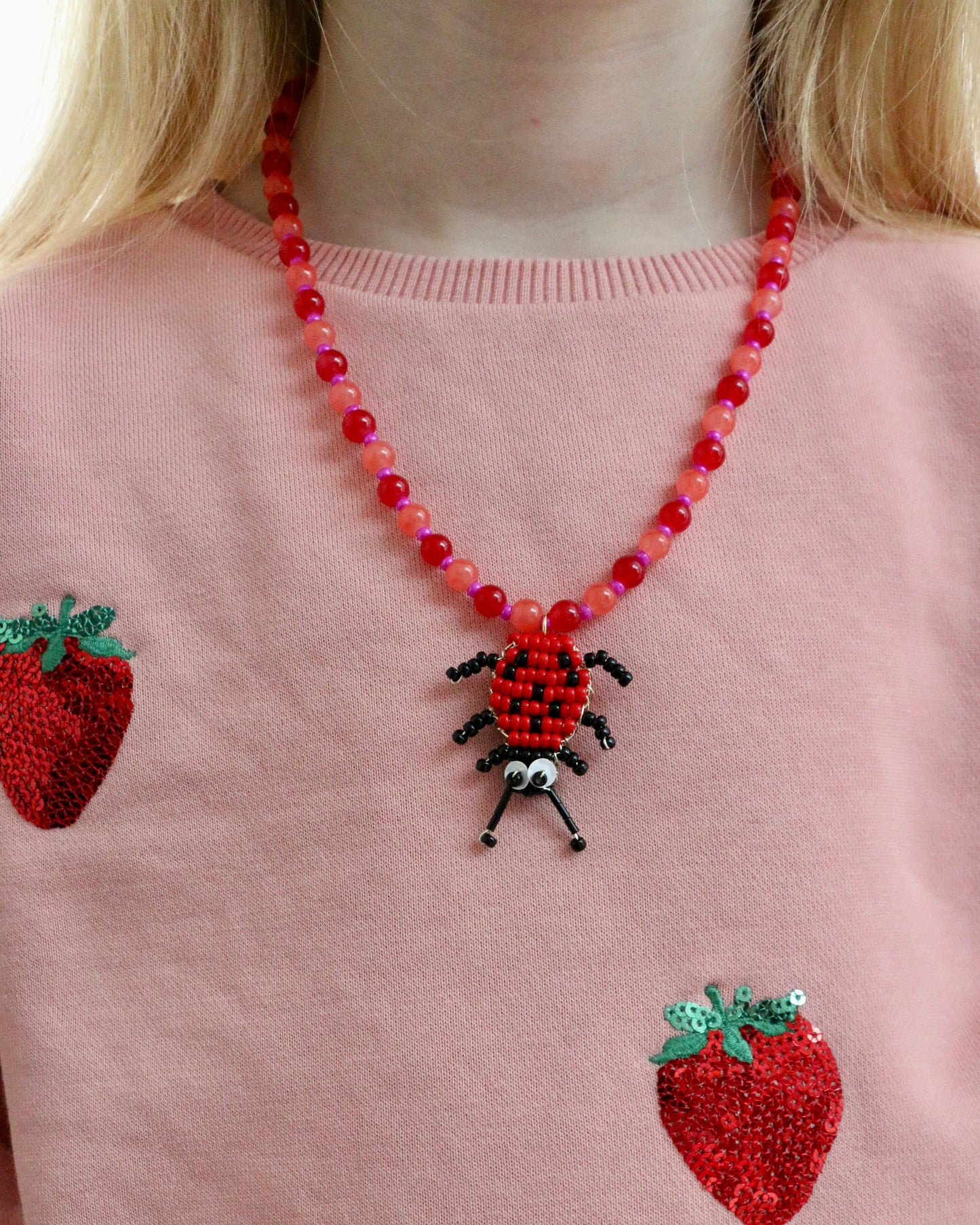 KIDS - ROOD/ORANJE KETTING ROOD LIEVEHEERSBEESTJE LITTLE LINA