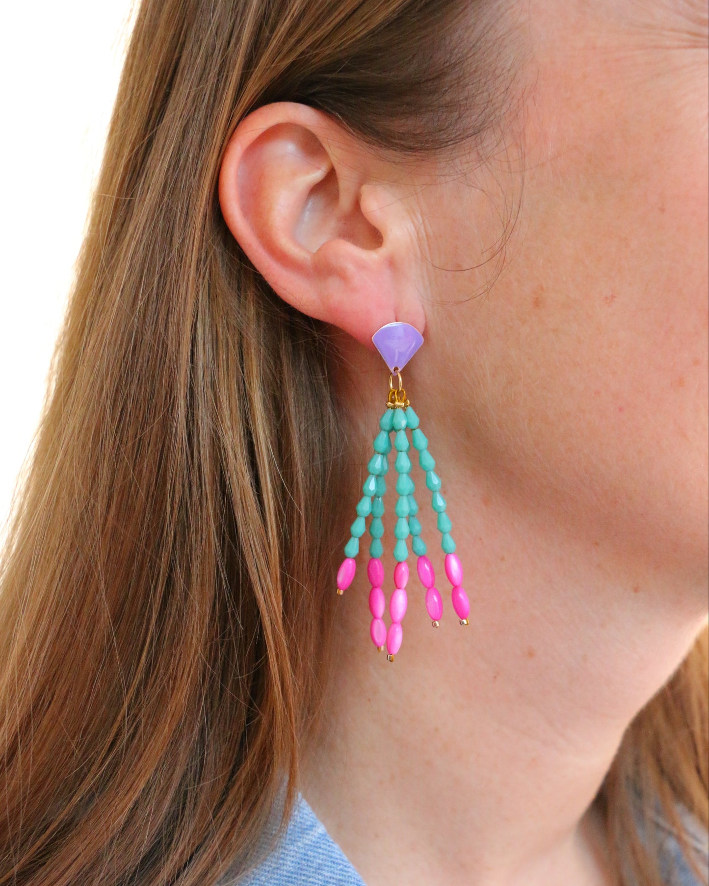 TURQUOISE ROZE STRING OORBELLEN