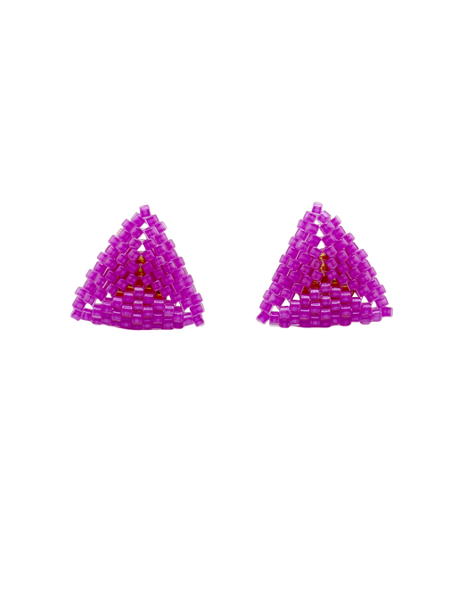 PLUM TRIANGLE STUD OORBELLEN